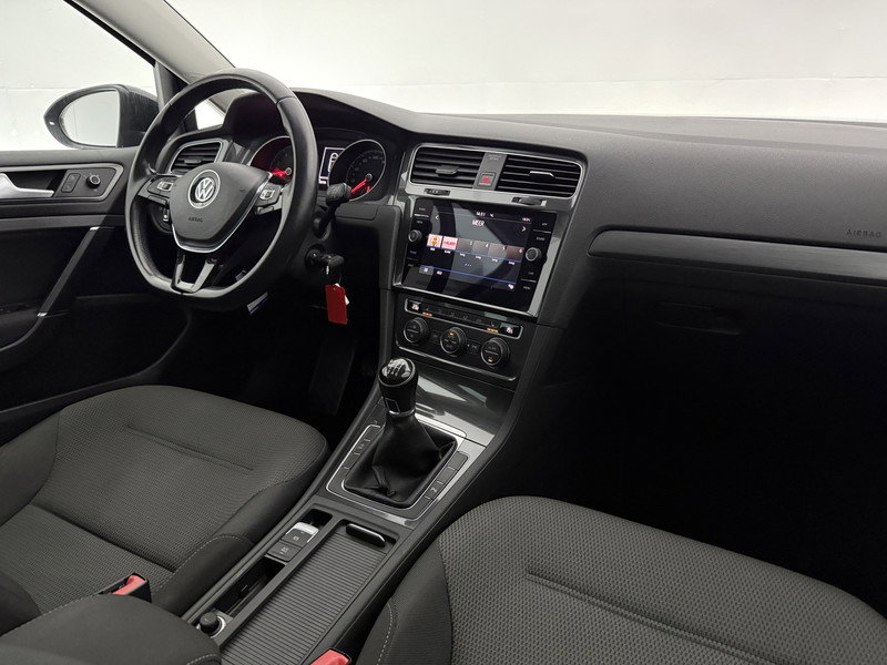 Volkswagen Golf 1.0 TSI Comfortline K469TG