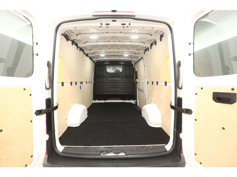 Volkswagen Crafter 2.0 TDI L3H2 140PK V99RGG