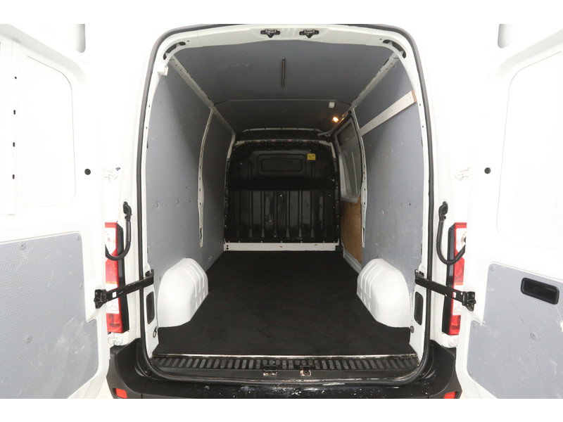 Renault Master 2.3 dCi L2H2 146PK VXD18N