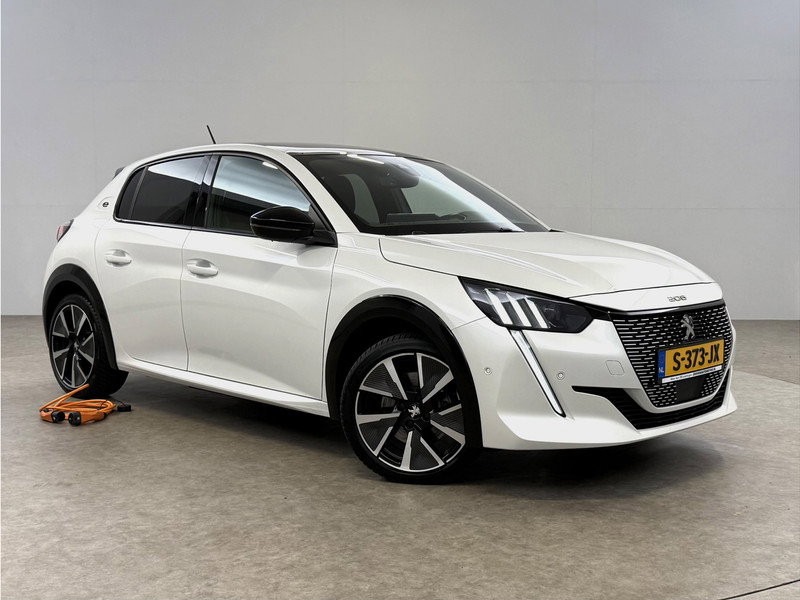 Peugeot e-208