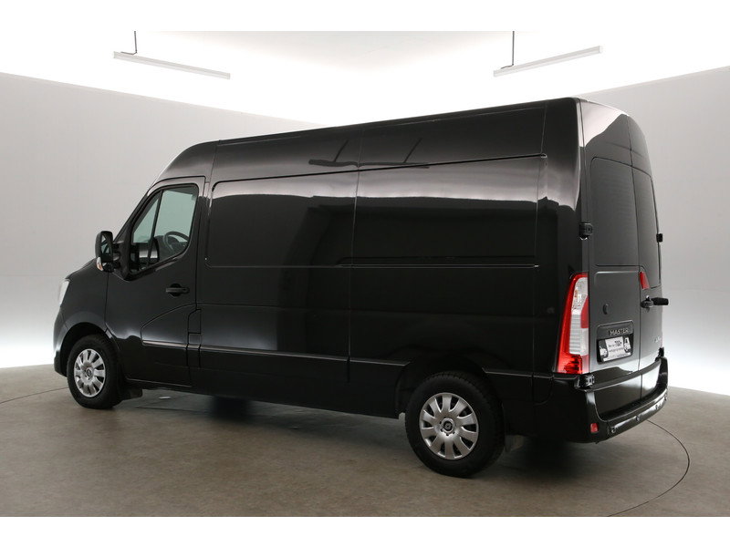 Renault Master 3.3t 180PK L2H2 GR5342
