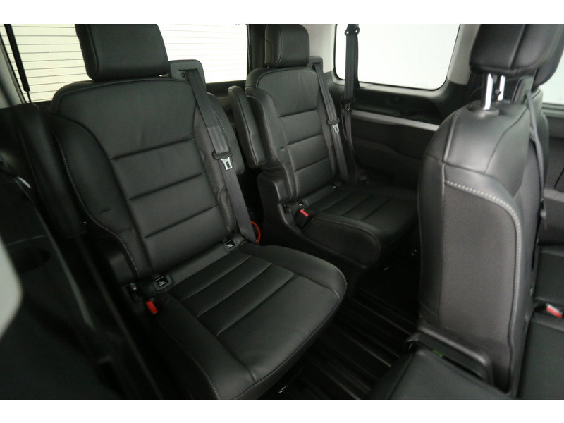 Peugeot e-Traveller