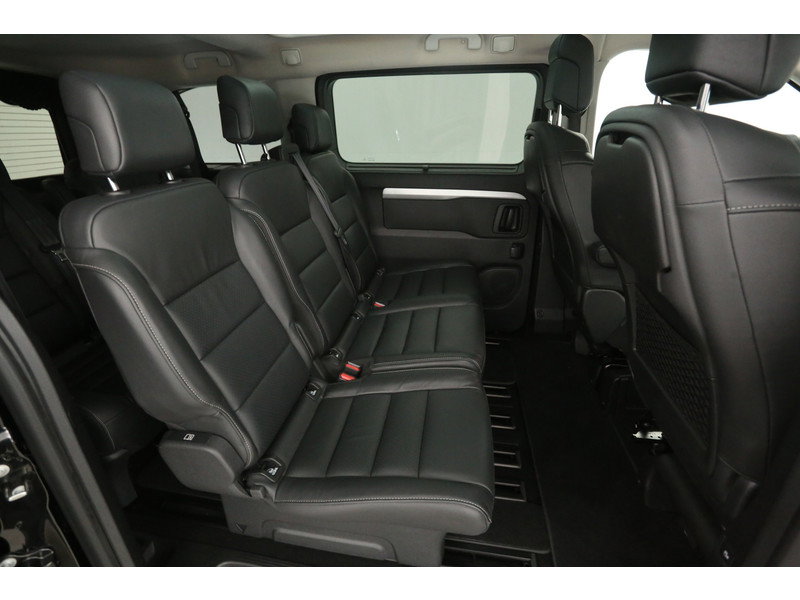 Peugeot e-Traveller