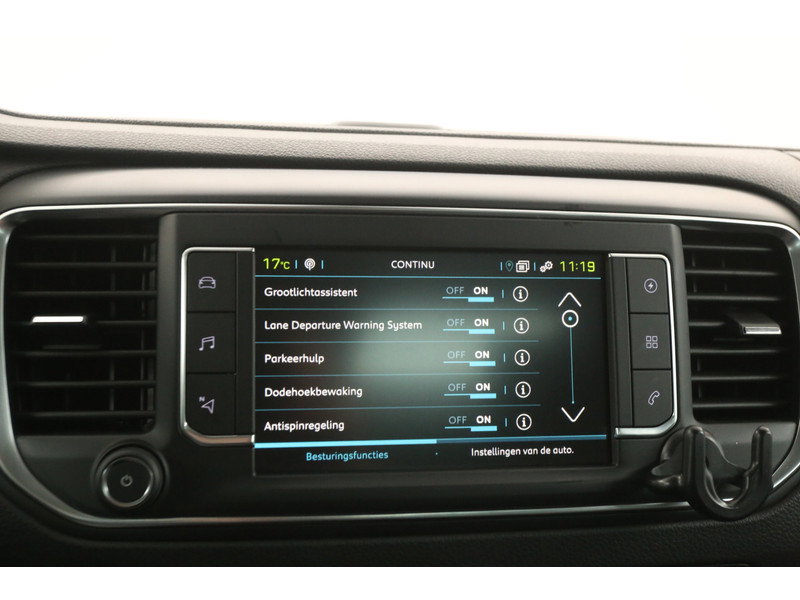 Peugeot e-Traveller