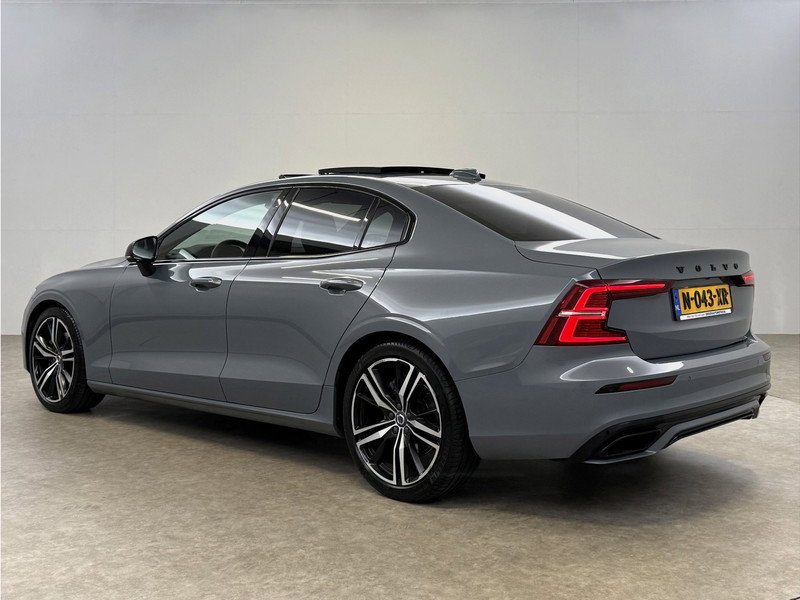 Volvo S60 2.0 B4 R-Design Black Optic N043XR