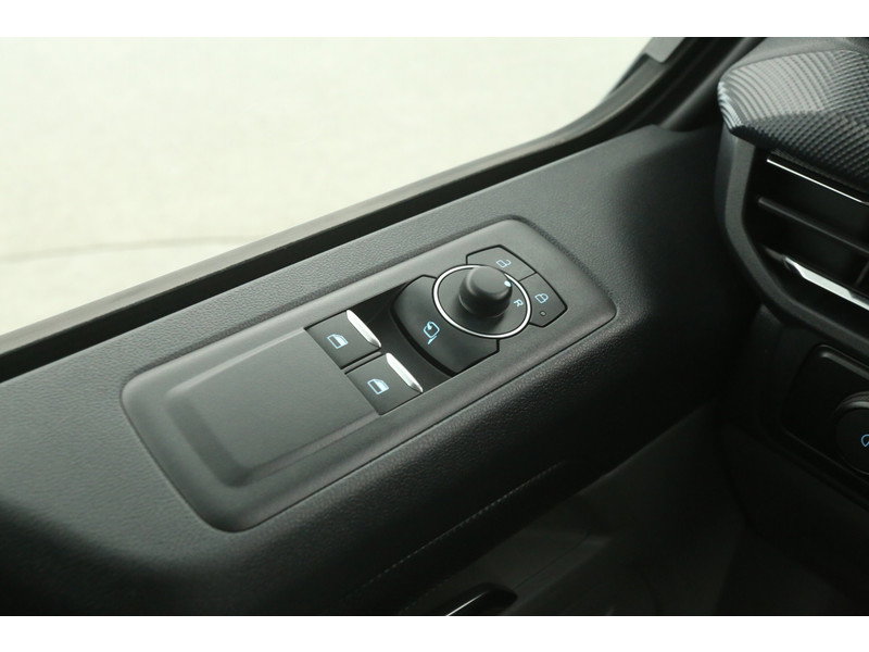 Ford E-Transit Custom