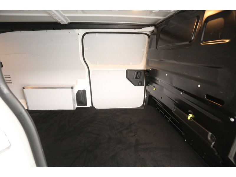 Peugeot e-Expert